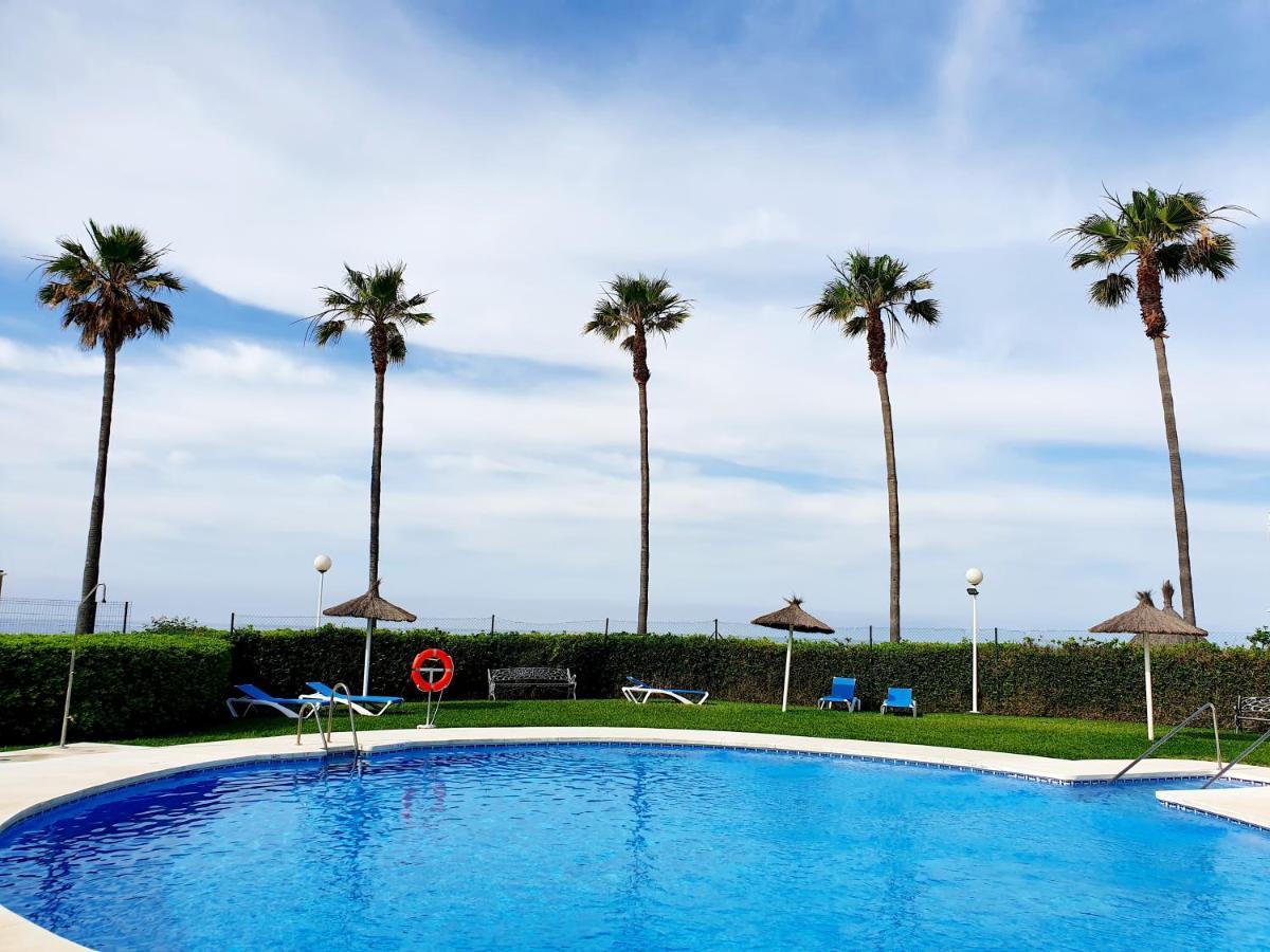 Luna Beach Seafront Marbella Exterior photo