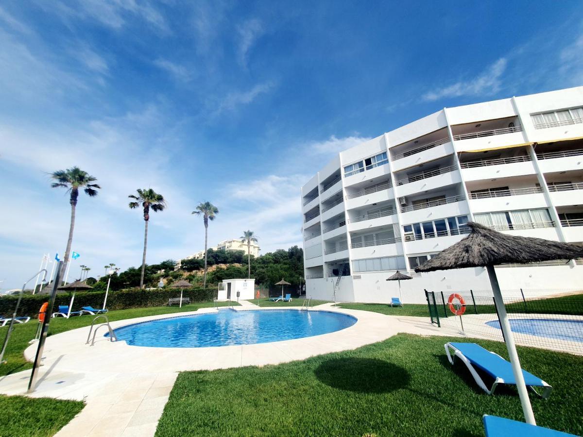 Luna Beach Seafront Marbella Exterior photo
