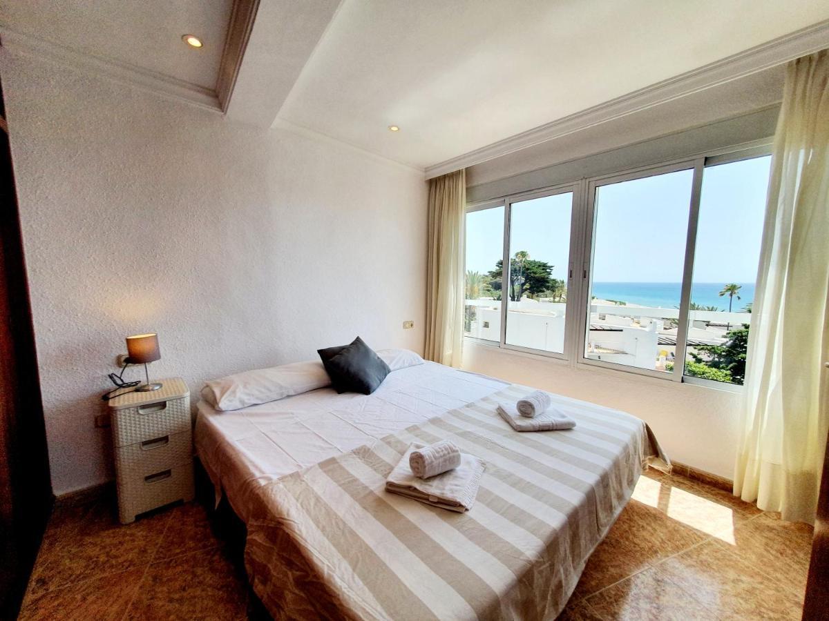 Luna Beach Seafront Marbella Exterior photo