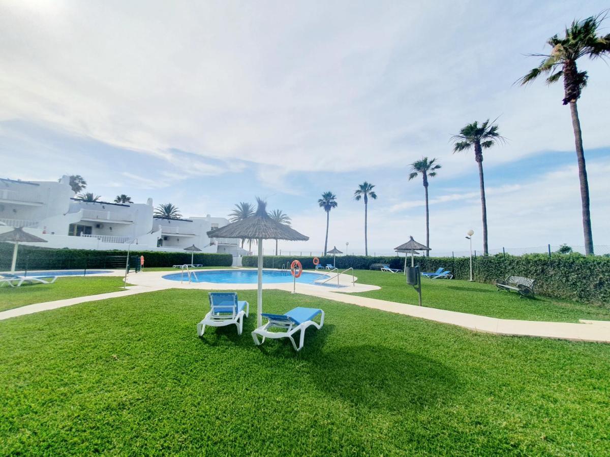 Luna Beach Seafront Marbella Exterior photo